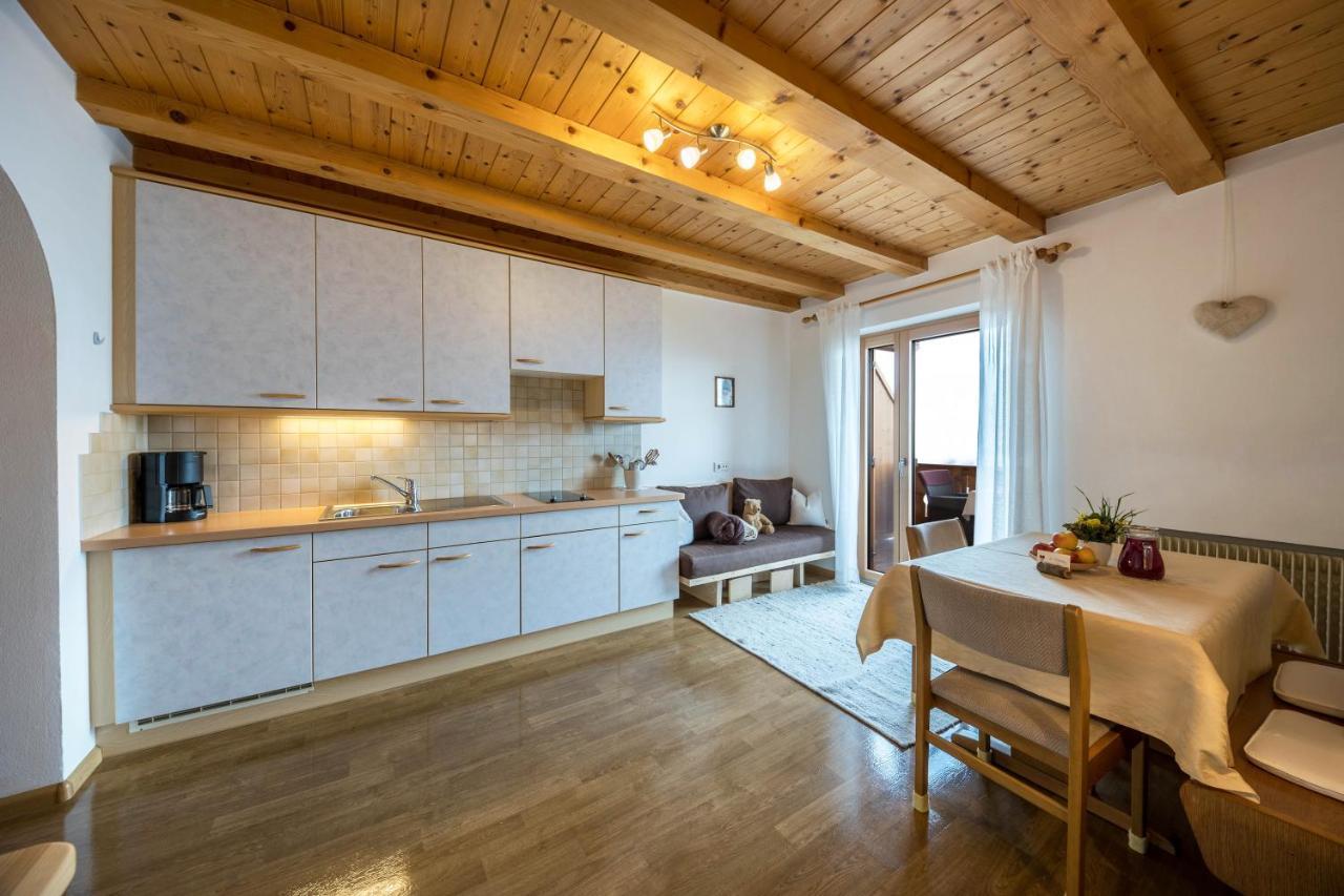 Eichernhof Apartment Marillenbluete Verano Exterior photo
